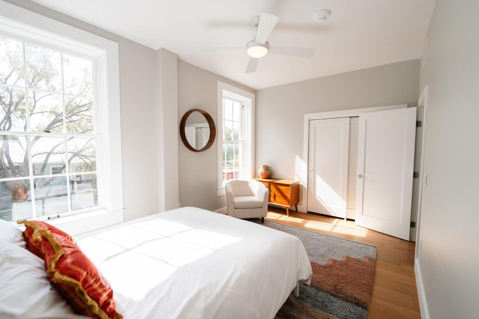 Western 1924 Luxury Lofts Martindale Экстерьер фото