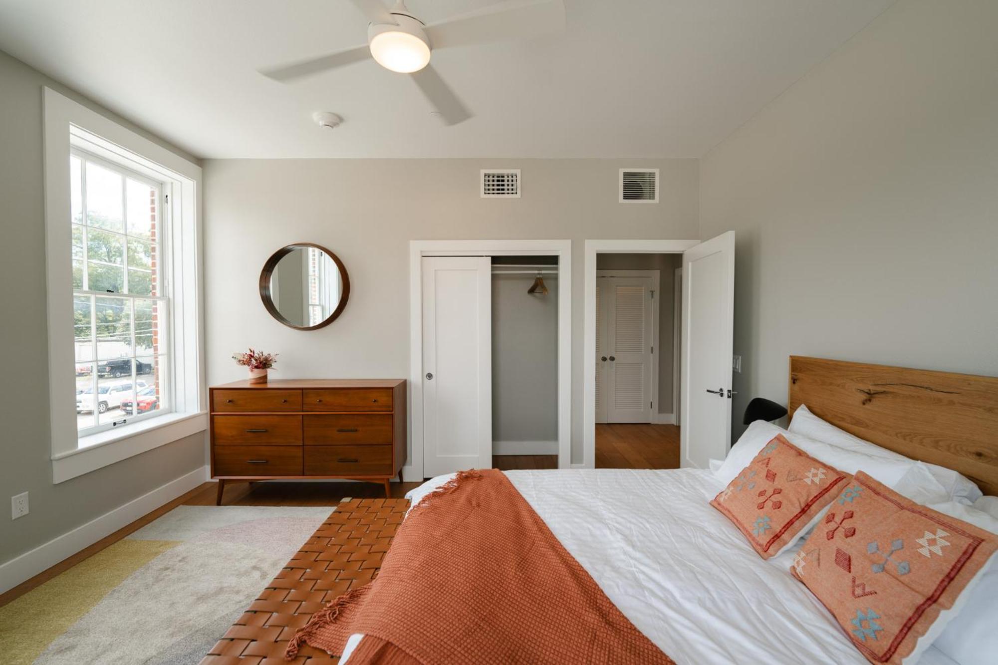 Western 1924 Luxury Lofts Martindale Экстерьер фото