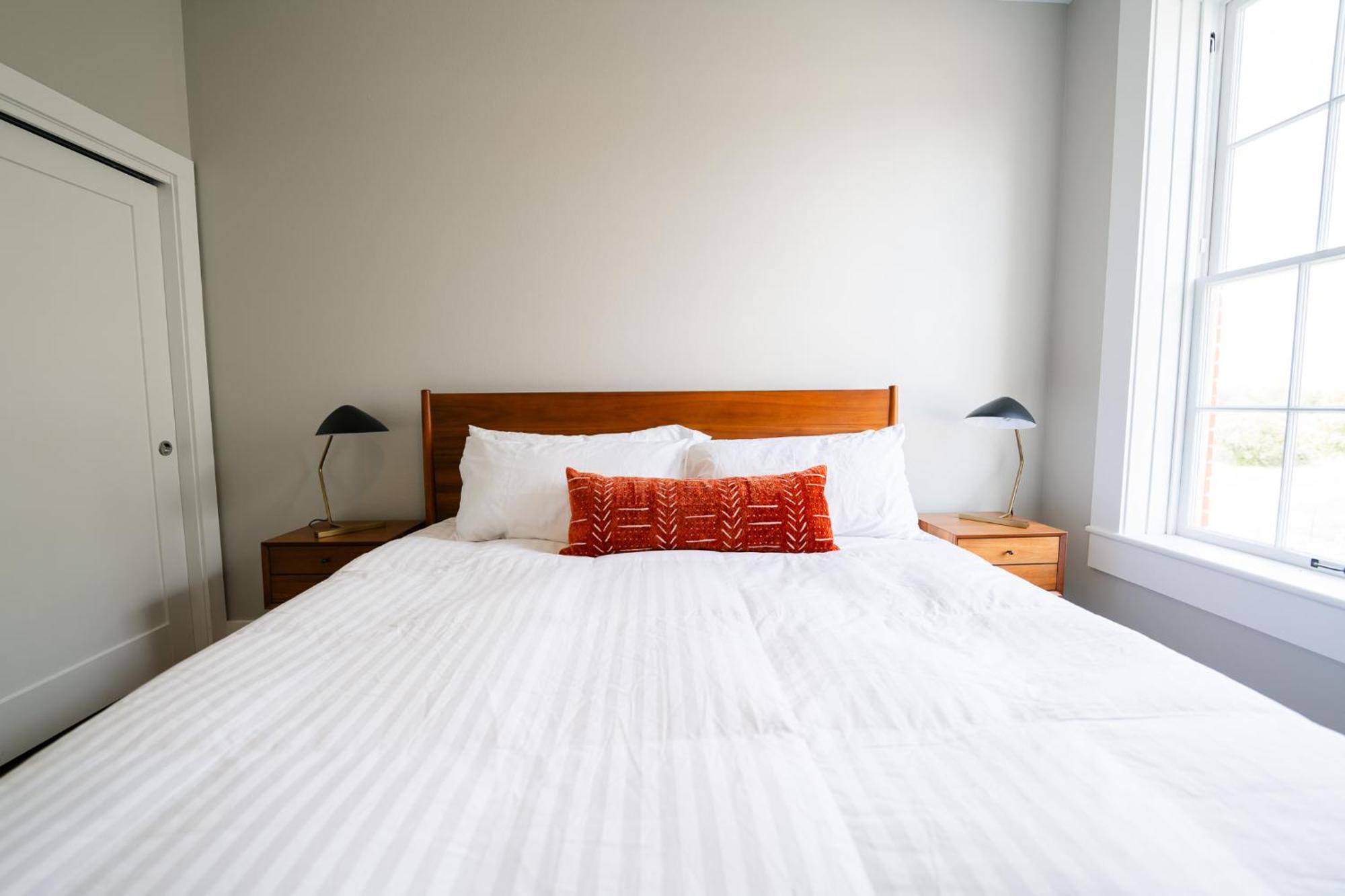 Western 1924 Luxury Lofts Martindale Экстерьер фото