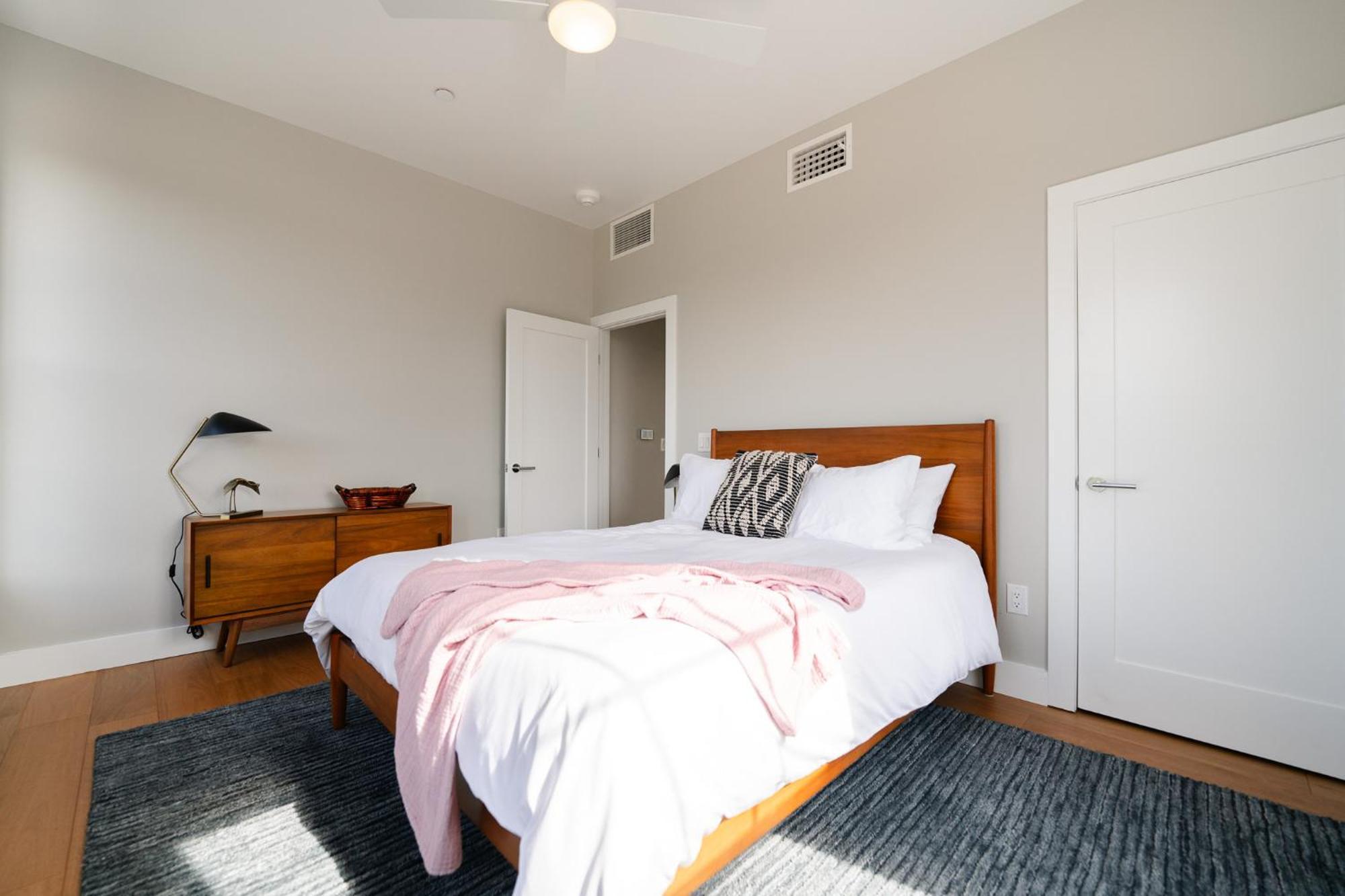 Western 1924 Luxury Lofts Martindale Экстерьер фото