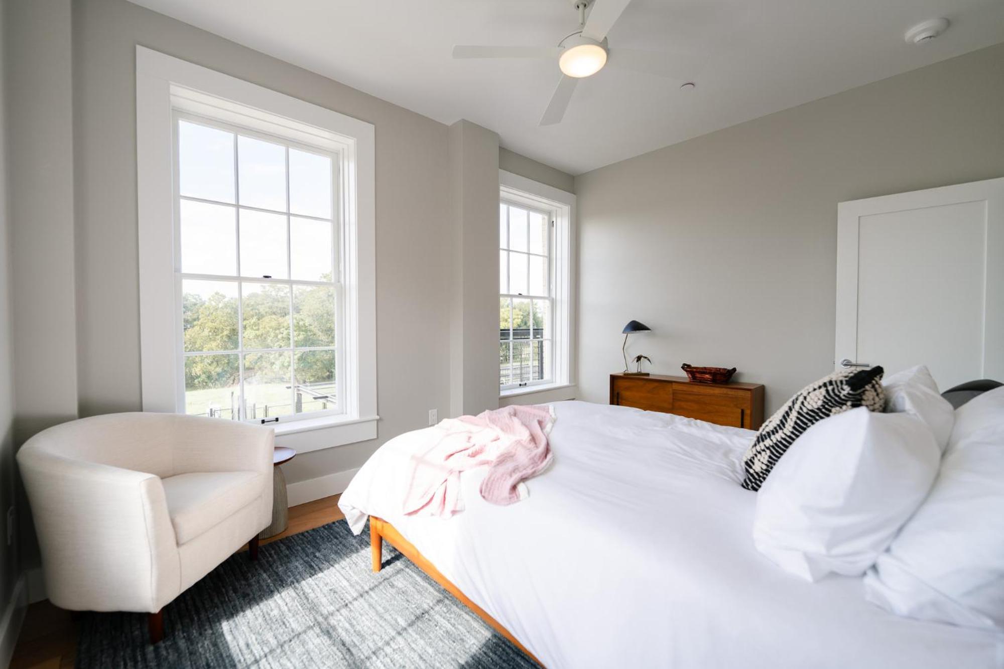 Western 1924 Luxury Lofts Martindale Экстерьер фото