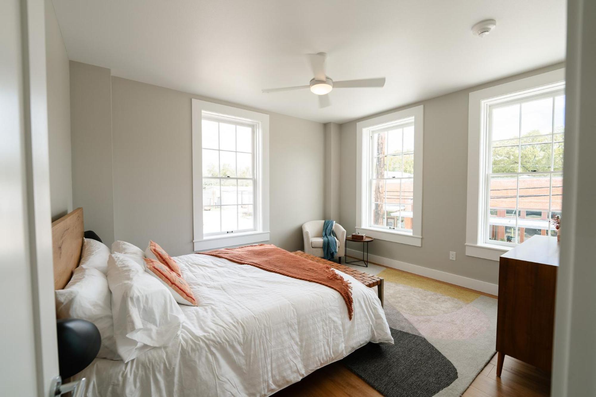 Western 1924 Luxury Lofts Martindale Экстерьер фото